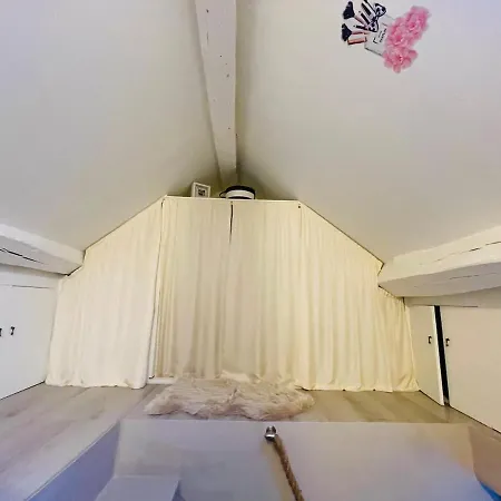 Magnifique & Atypique Aux Portes Du Chateau Appartement *